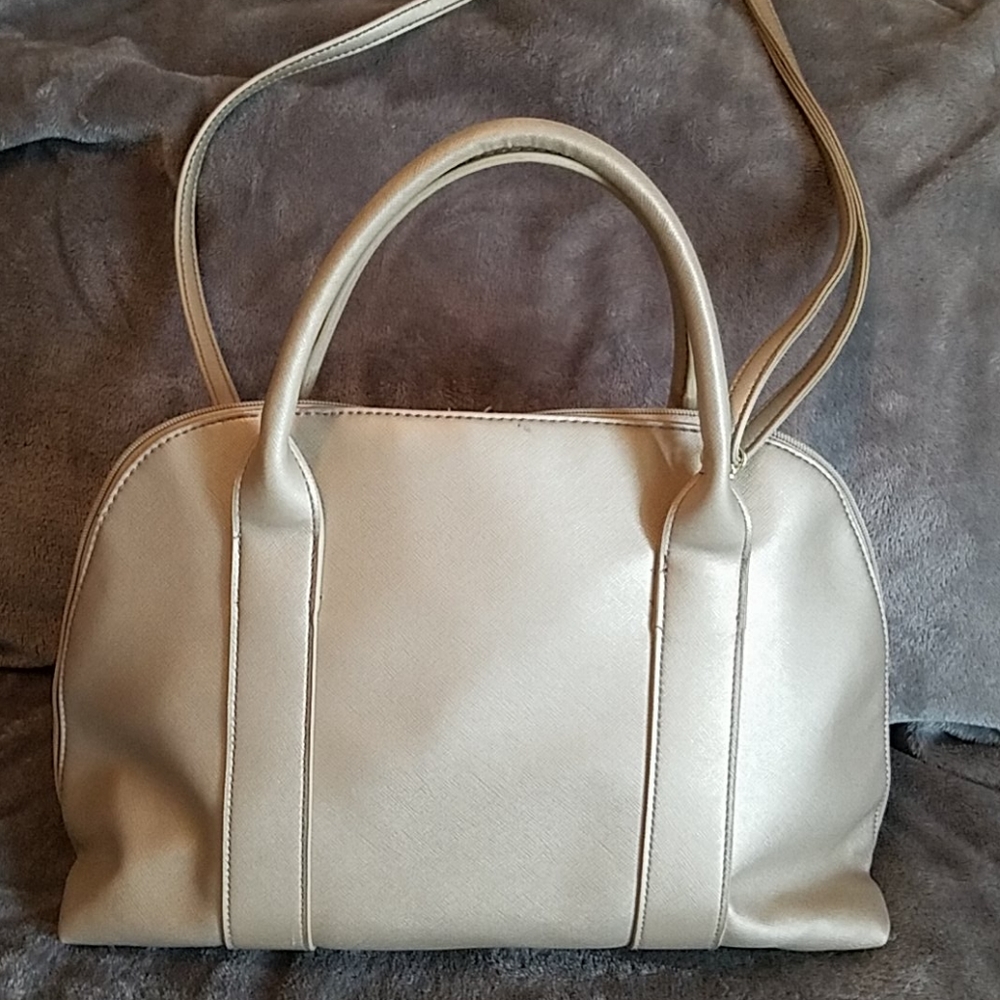 Purse - Picture 2 of 4
